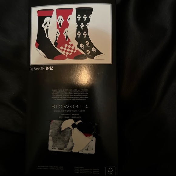 3 pair of men’s crew socks , Ghost Face by Blowmols, NWT - Picture 3 of 5